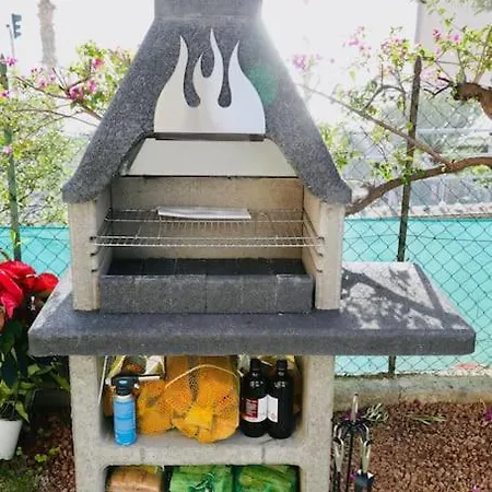 Con Giardino In Tre Ponti San Remo